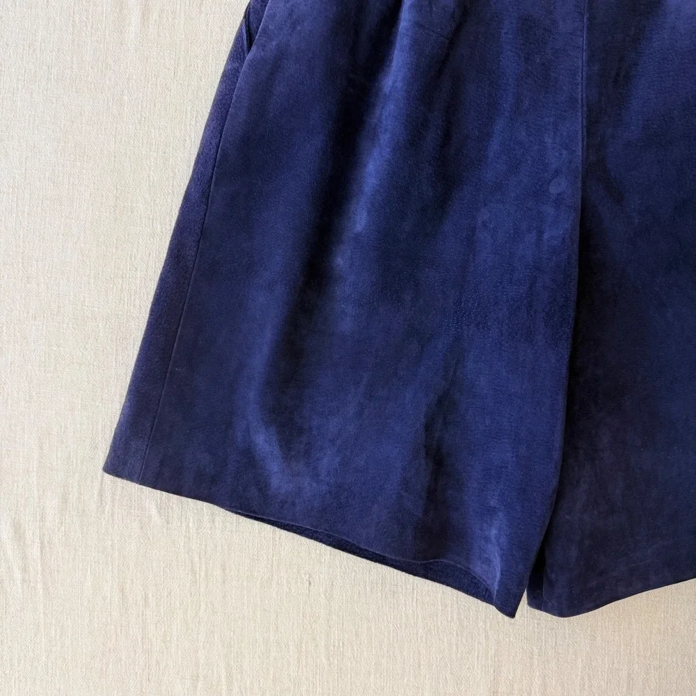 Kenar Vintage 90s High Waisted Suede Leather Pleated Shorts Women 4 Navy Blue